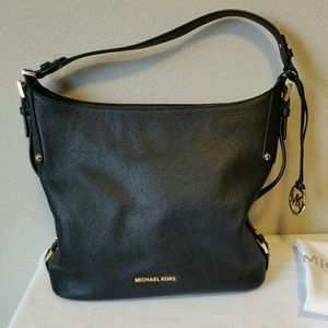 Michael Kors Griffin Shoulder Bag